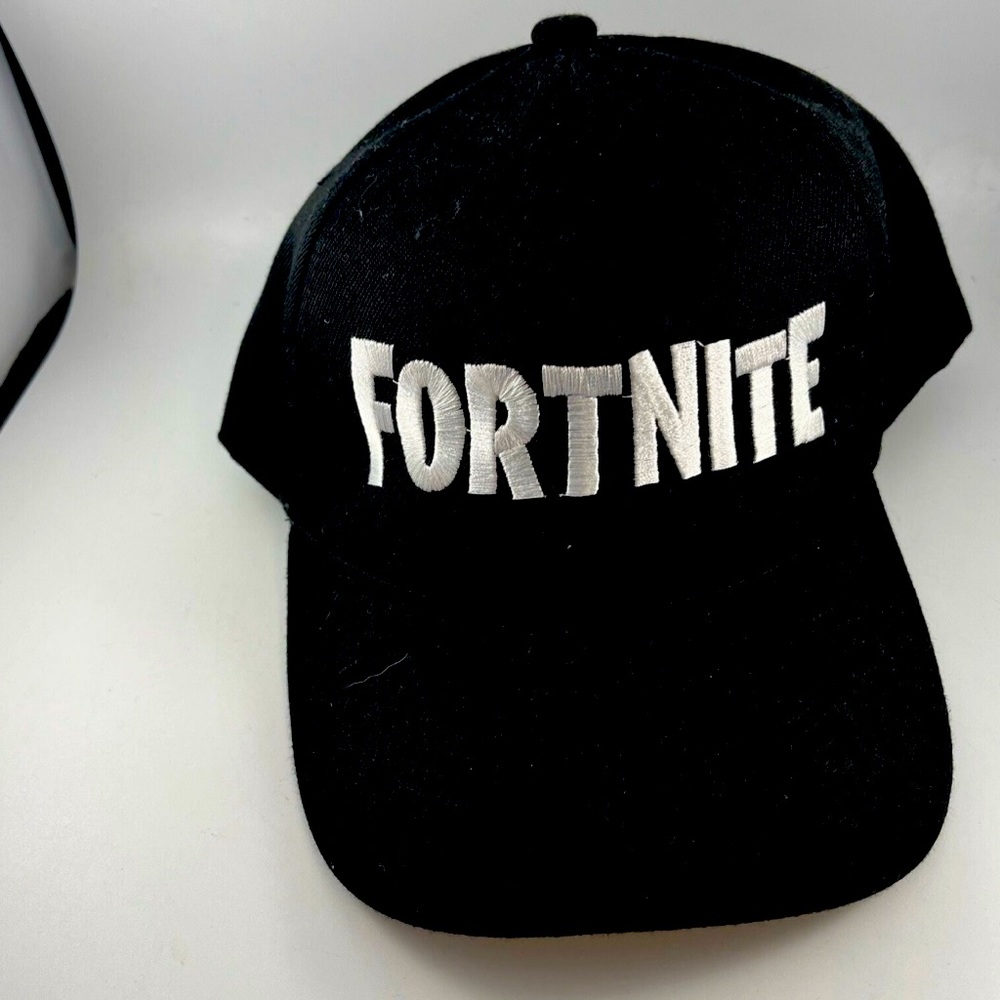 FORTNITE  UNISEX TRUCKER CAP